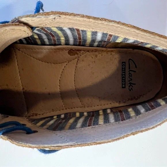 Clarks Suede Desert Chukka Boots in Tan - Picture 5 of 7